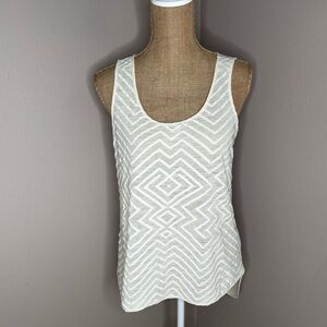 The Limited Cream Geometric Sleeveless Tiered Blouse Size M